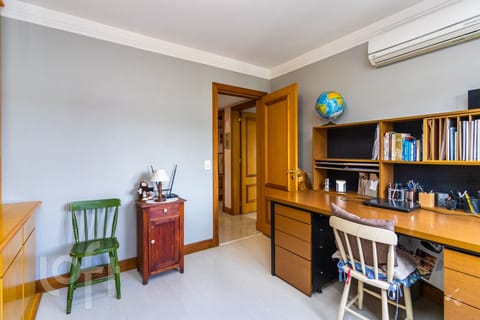 Image 17 - 232475